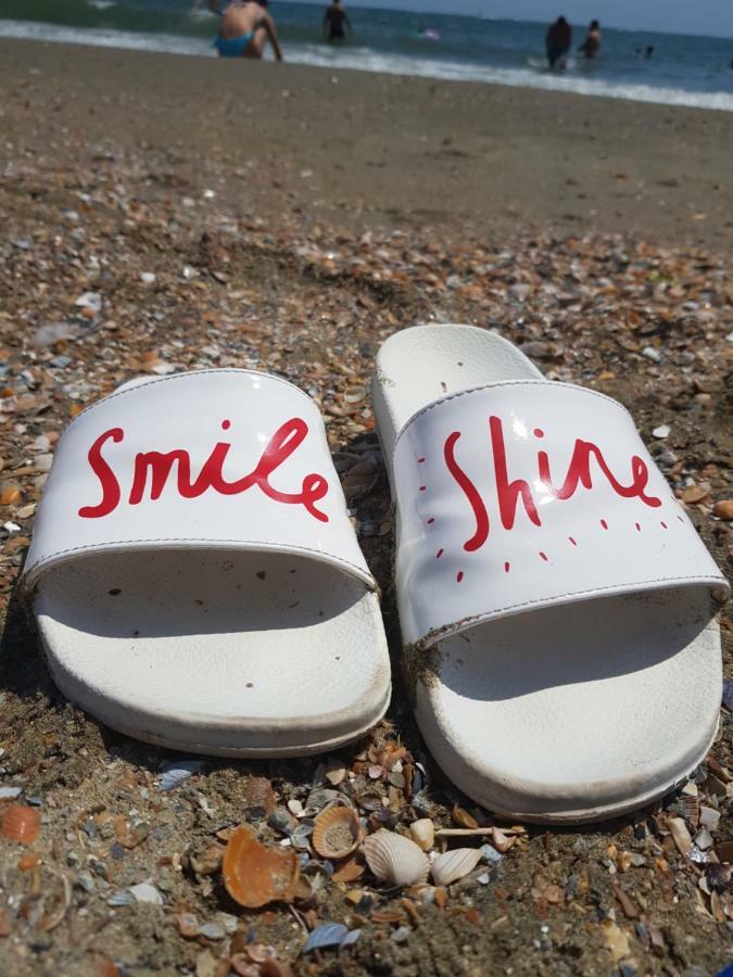 Smile On The Beach Констанца Екстер'єр фото
